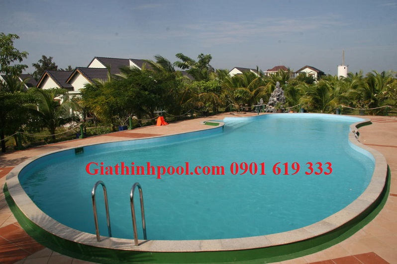 bể bơi Gold Rooster Resort ở Tháp Chàm