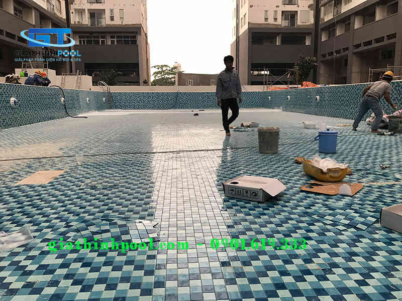 Công ty cung cấp gạch mosaic hồ bơi